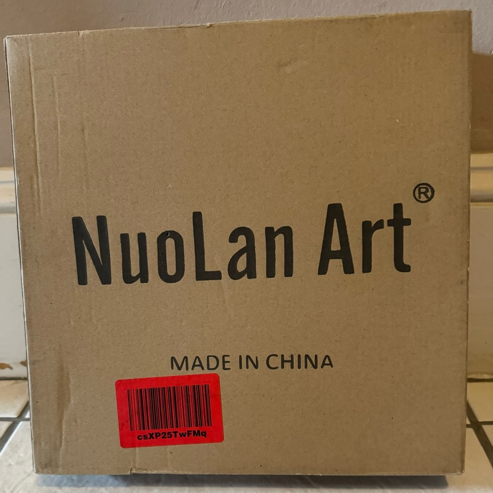 NIB- brand new pictures - Picture 2 of 3